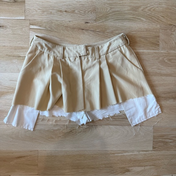 Stylish Tan Women's Mini Skirt - Picture 1 of 5